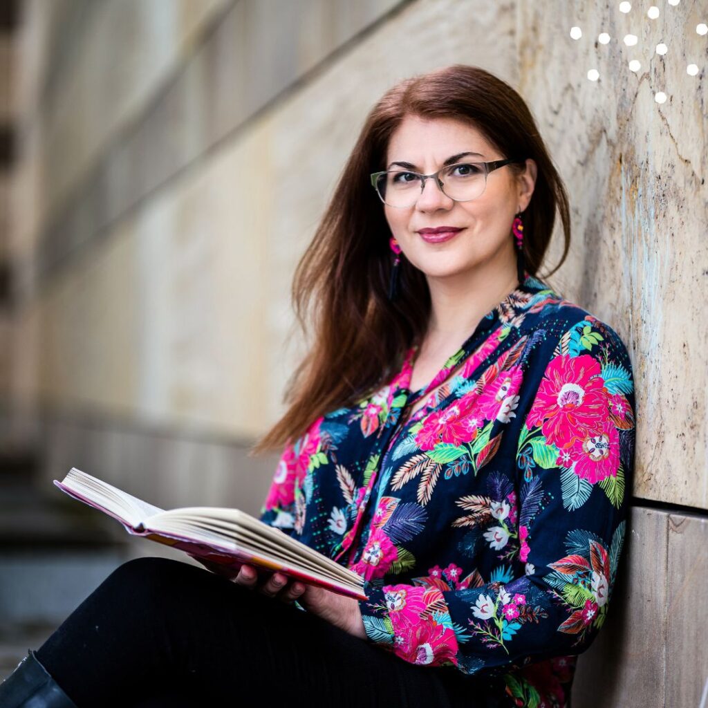 Romina Tumini:   Escritora de cuentos infantiles